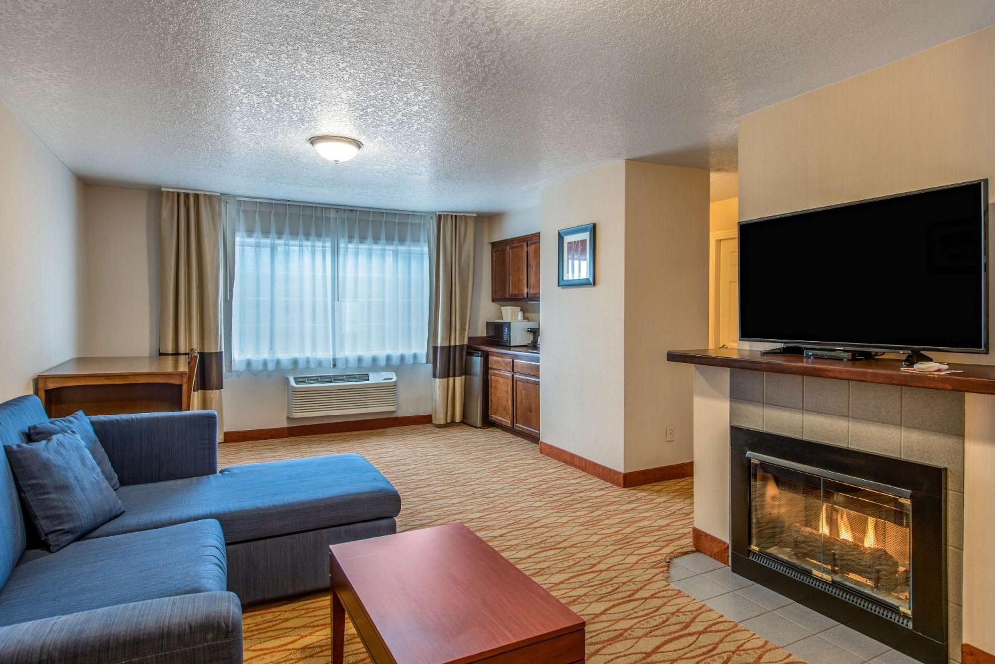 Comfort Inn Mount Shasta Area Weed Buitenkant foto