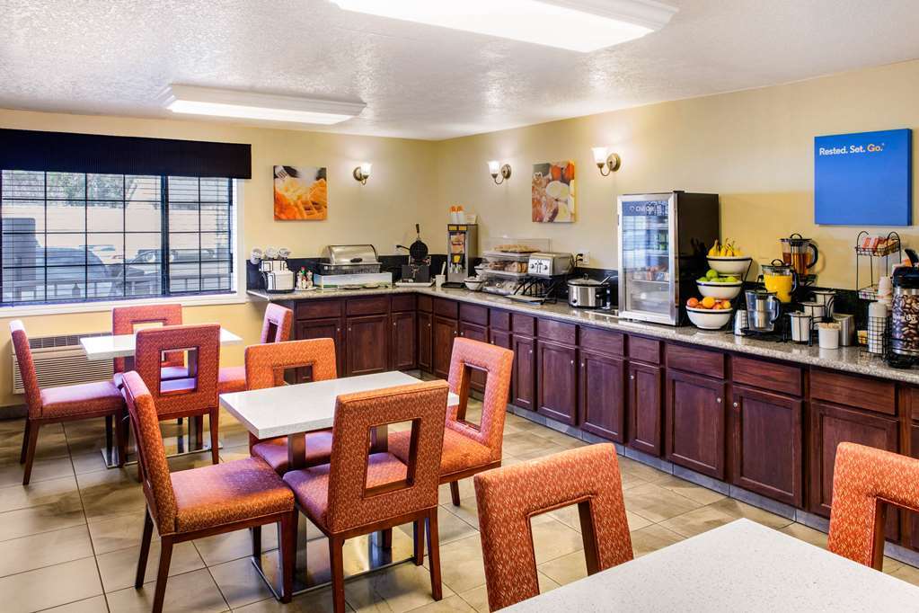 Comfort Inn Mount Shasta Area Weed Restaurant foto